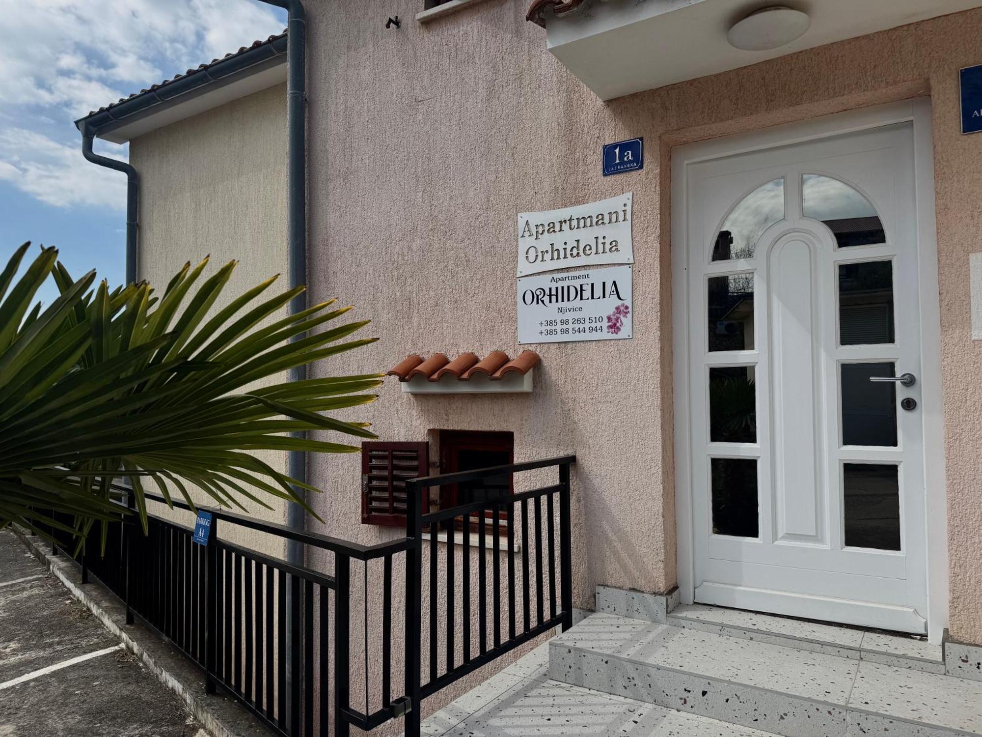 Apartments Orhidelia Njivice Exterior photo